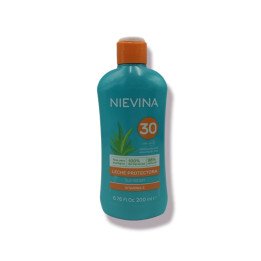 NIEVINA LECHE SOLAR F30 200ML 198130